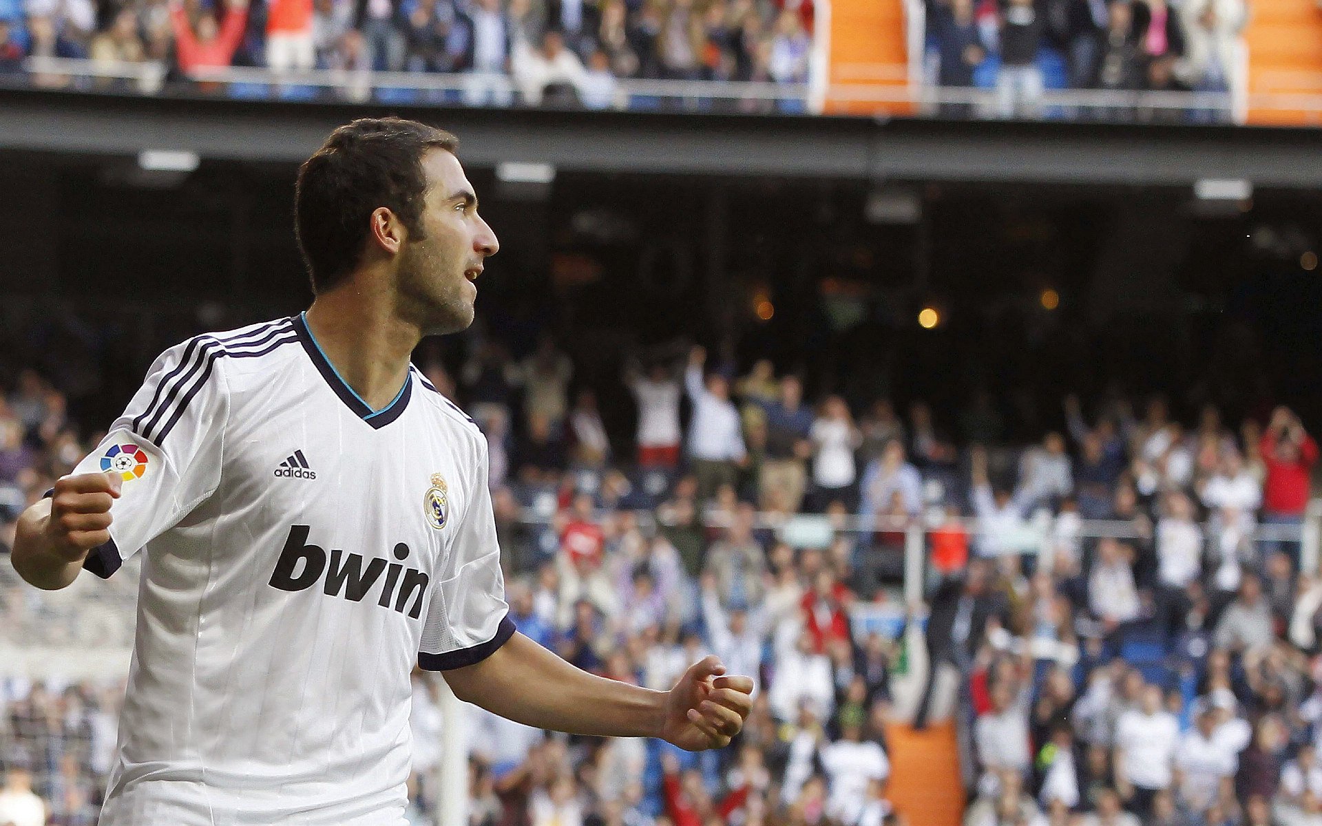 德罗巴新星战术调整表现突出，拜仁前途光明！上演精彩一战