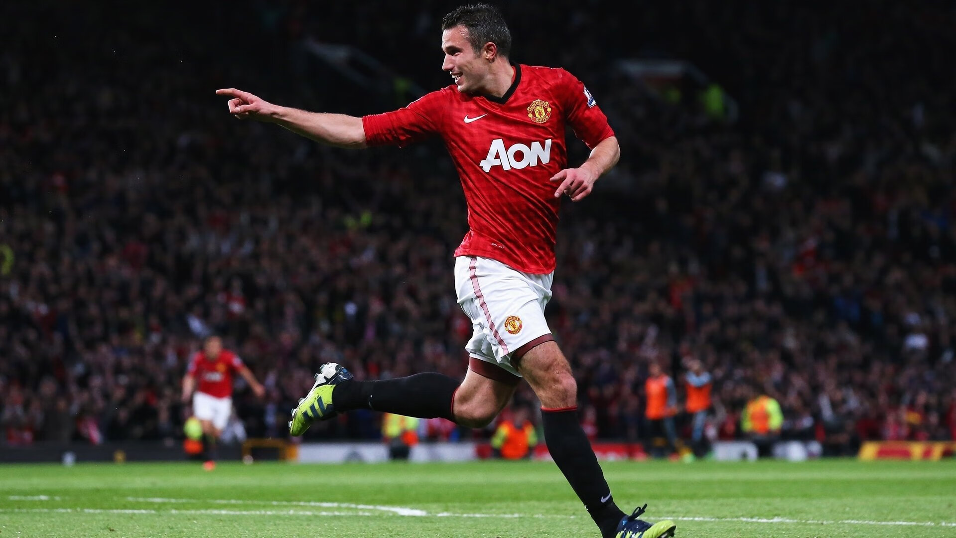 九游平台- 欧冠八强战激情夜！布鲁诺·费尔南德斯里突外投，纽约尼克斯爆冷北京首钢